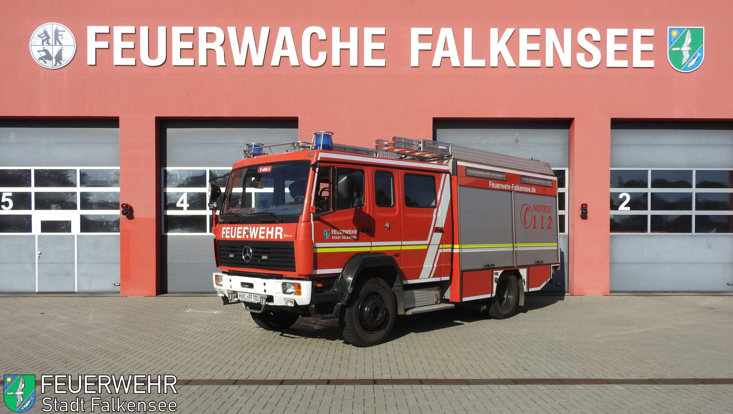 Löschgruppenfahrzeug LF16/12  01/44-1